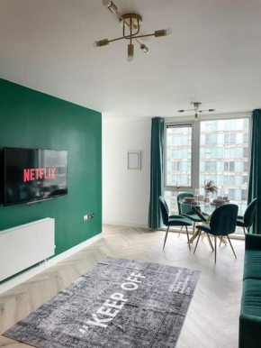MK CITY CENTER APT WITH BALCONY and PARKING Newly renovated inside the hub